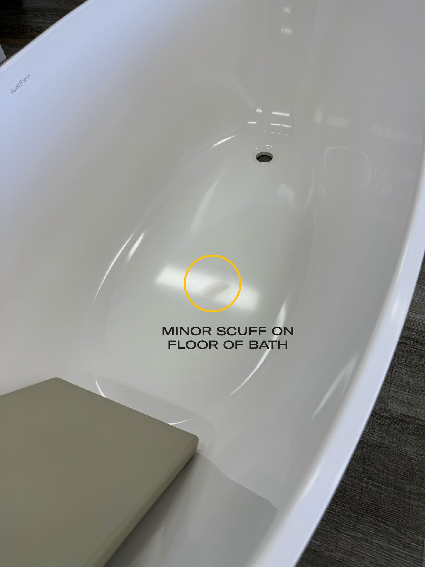 Victoria + Albert Mozzano Bath