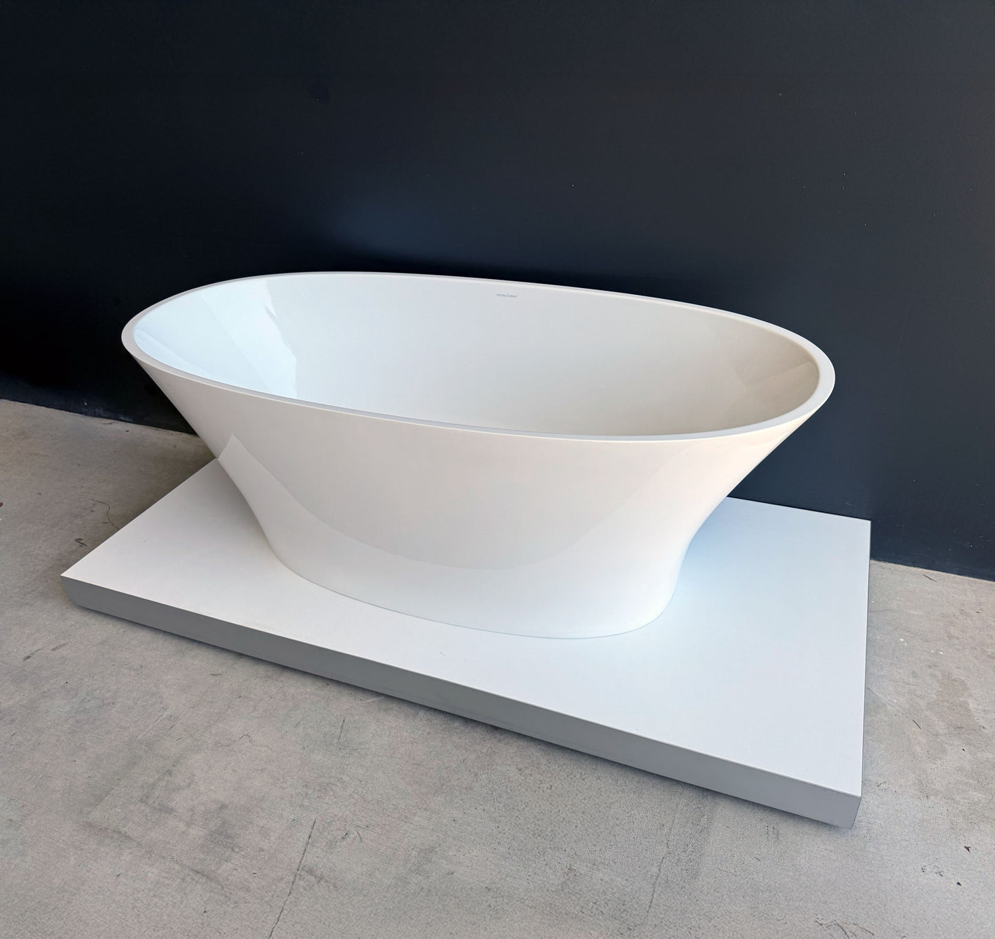 Victoria + Albert Ionian Bath (Ex-Display 2)