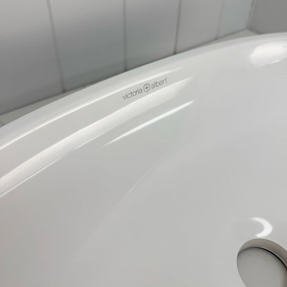 Victoria + Albert Cabrits 55 Basin Gloss Black