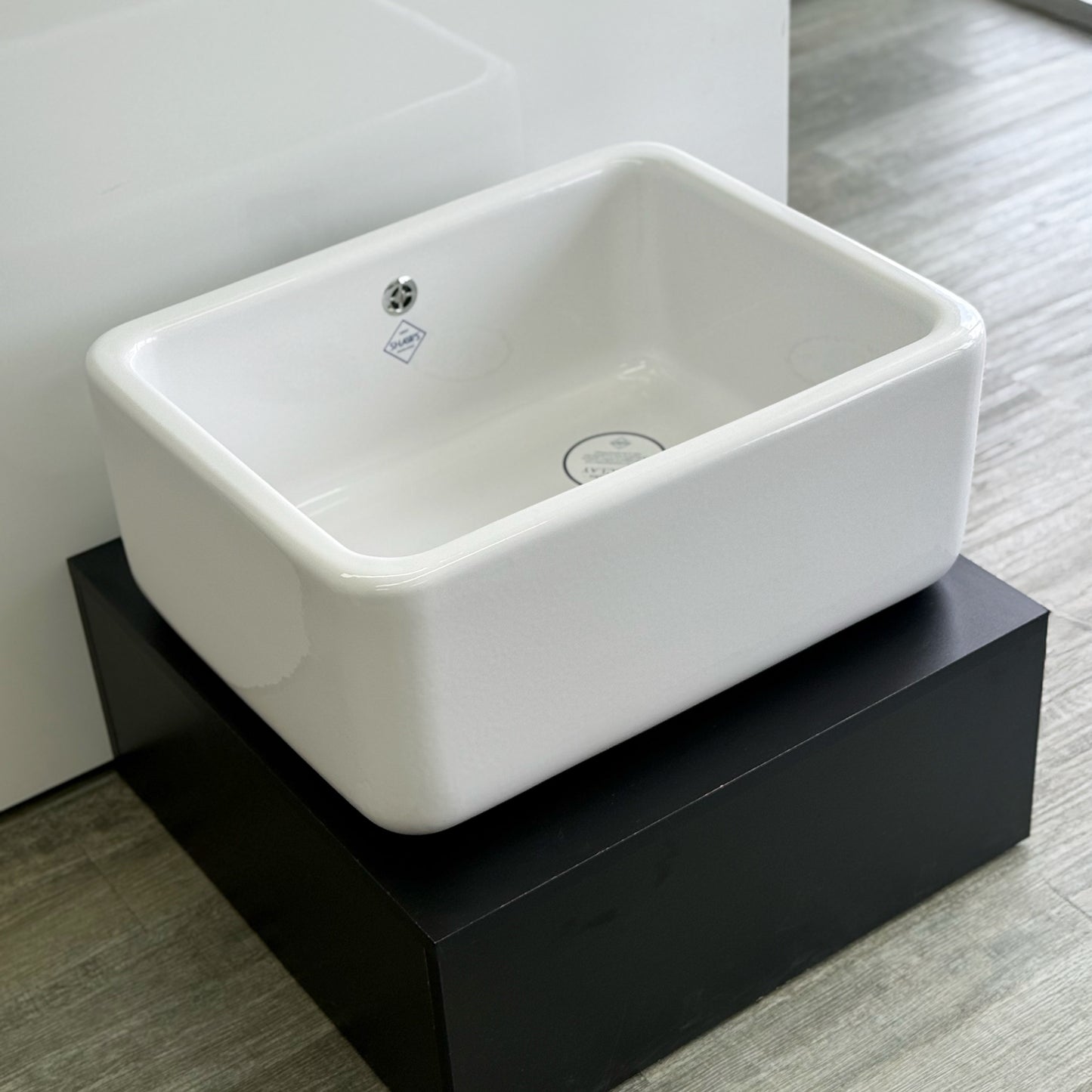 Shaws Butler 600 Fireclay Sink