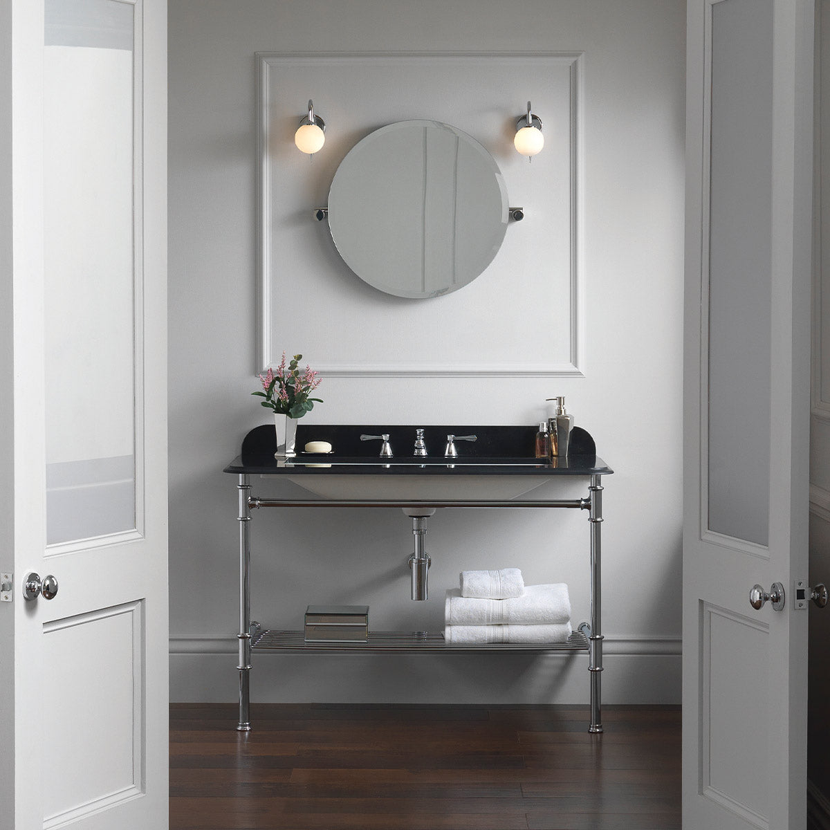 Victoria + Albert Metallo 113 Quartz Washstand